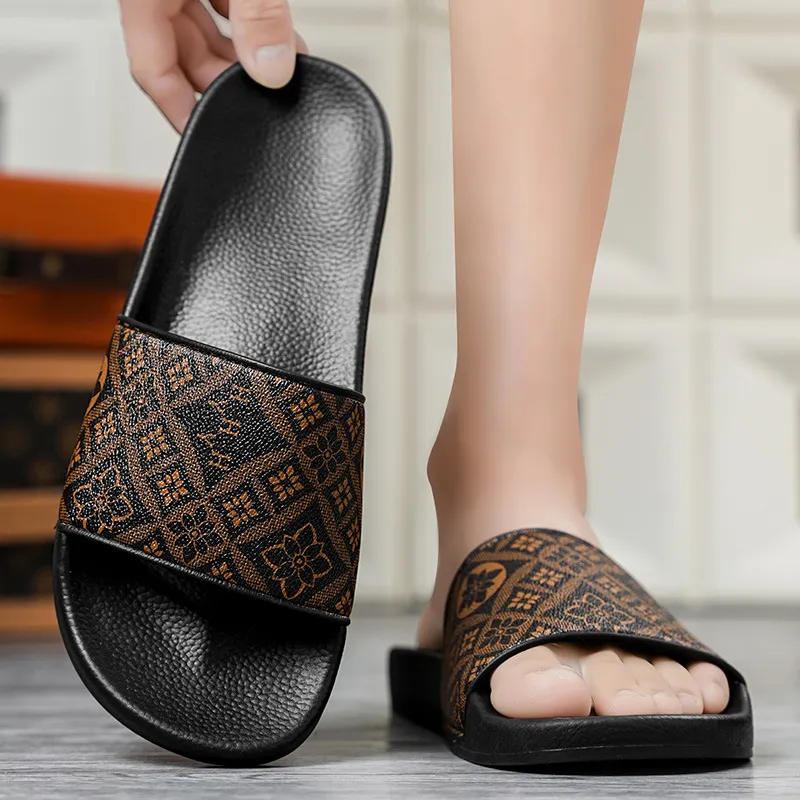 2026s Summer New Style Printed Design Men's Lightweight Beach Slippers For Home And Outdoor Use Free Shipping Size 39 47_voghion.com