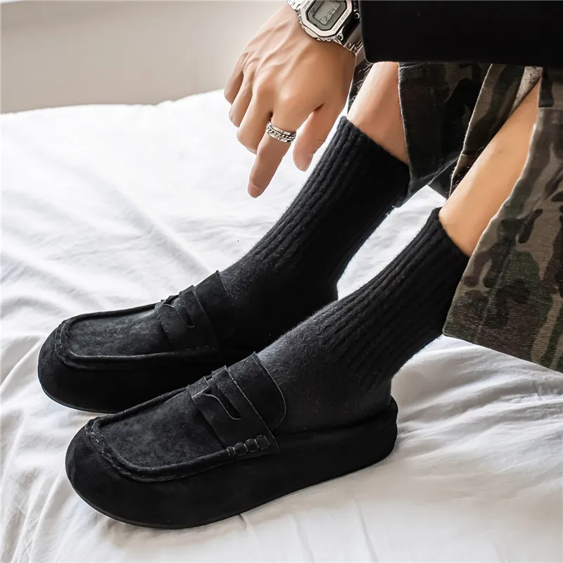 Men's New Vintage Comfortable Suede Casual Mules, Stylish And Relaxed Height-Increasing Home Clogs With Closed Toe_voghion.com