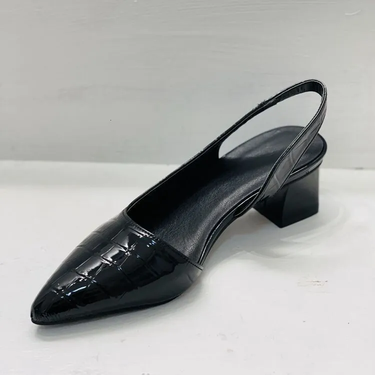 Women Crocodile Embossed Pointed Toe Slingback Pumps Black Glossy Block Low Heel Backless Elegant Office Dress Sandals_voghion.com