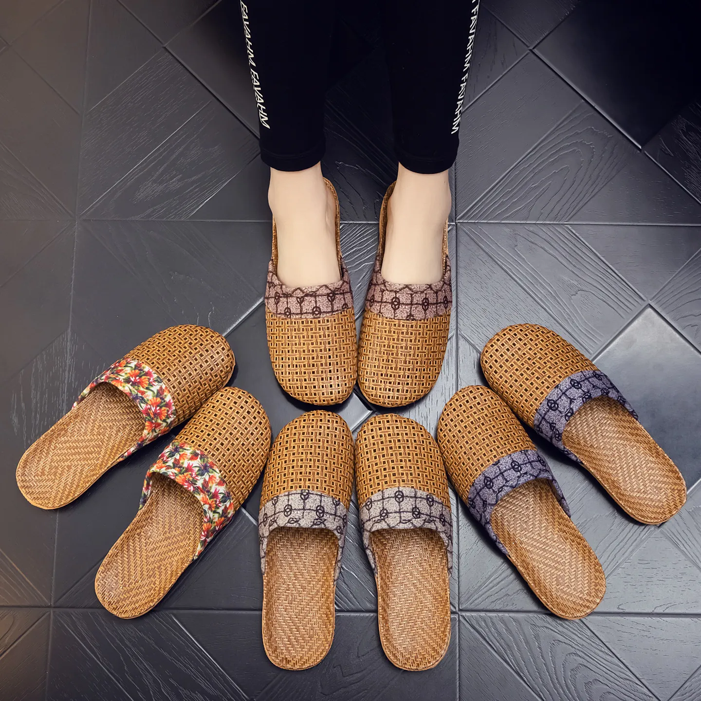 Couple's Rattan Weave Home Slippers Breathable Indoor Slides Linen Summer Breathable Woven Flat-soled Women Men Indoor_voghion.com