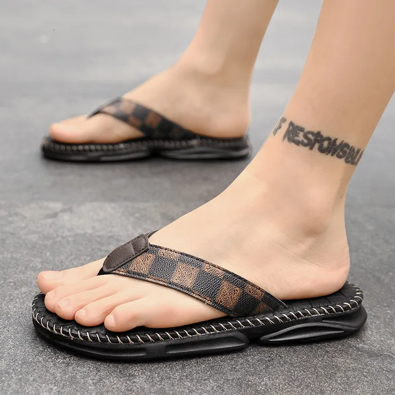 Men Plaid Embossed Leather Flip Flops Stitch Detail Non Thick Sole Casual Summer Beach Anti Slip Thong Slippers_voghion.com