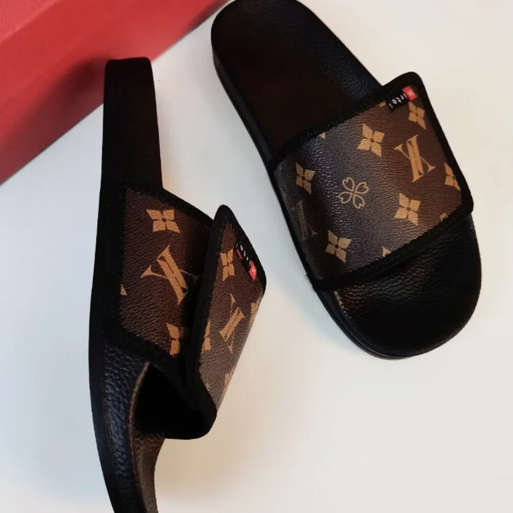 Men Adjustable Strap Slide Sandals Open Toe Non Slip Thick Sole Casual Summer Beach Slippers_voghion.com