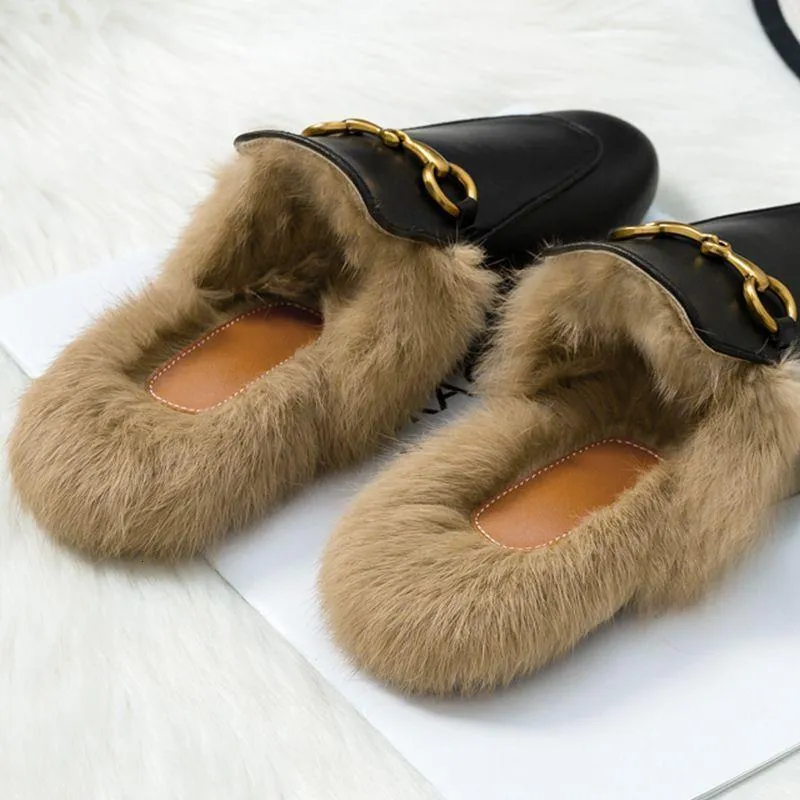 Damen-Pantoletten aus kaffeebraunem Leder mit flauschigem Futter, Metallschnalle mit Pferdegebiss, offener Ferse, geschlossener Zehenpartie, warmem Fell, zum Hineinschlüpfen, Winter-Flats_voghion.com