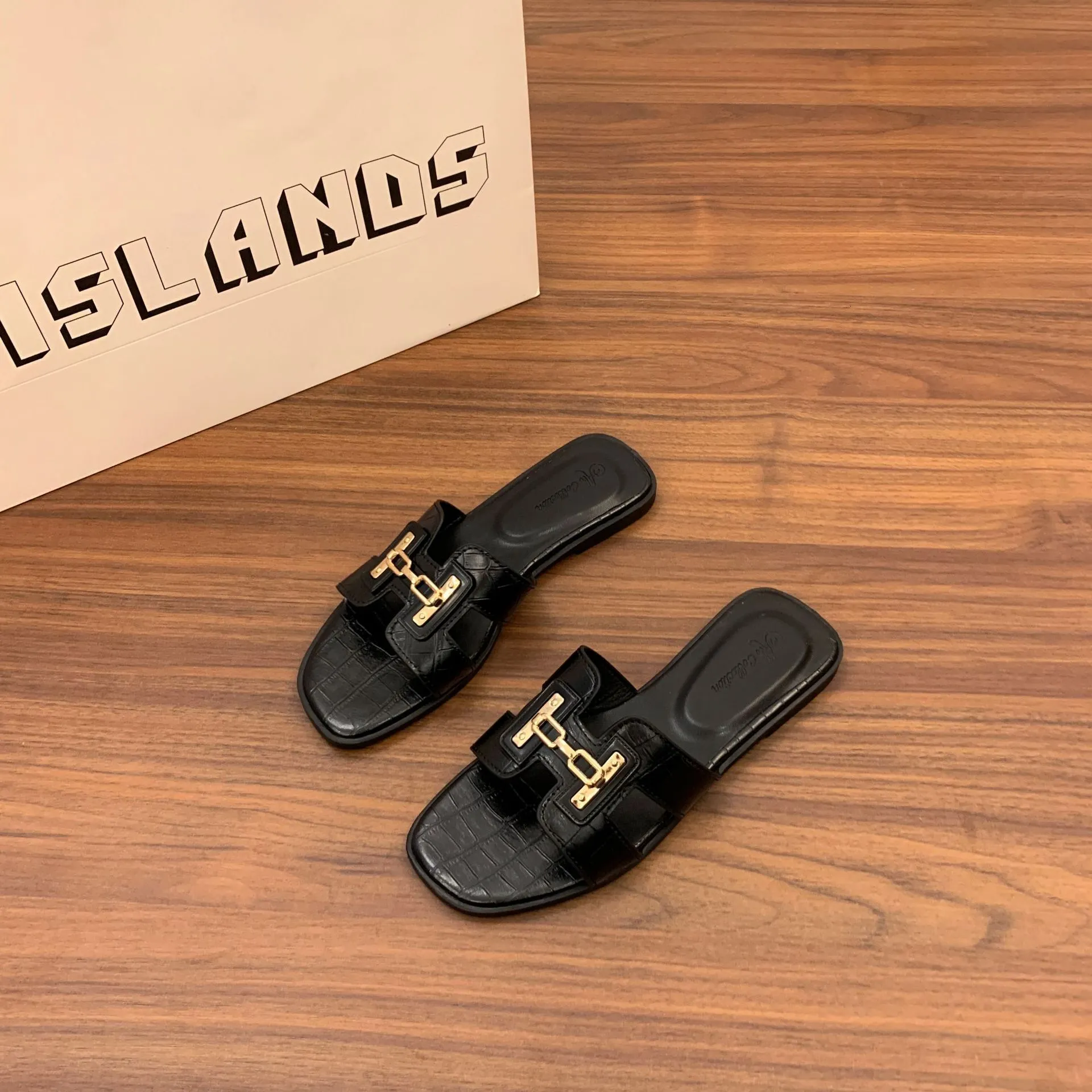 Women's Square Toe Slides Metal Buckle Casual Plus Size Summer New Versatile One Strap Slippers For Women Beach Outdoor_voghion.com