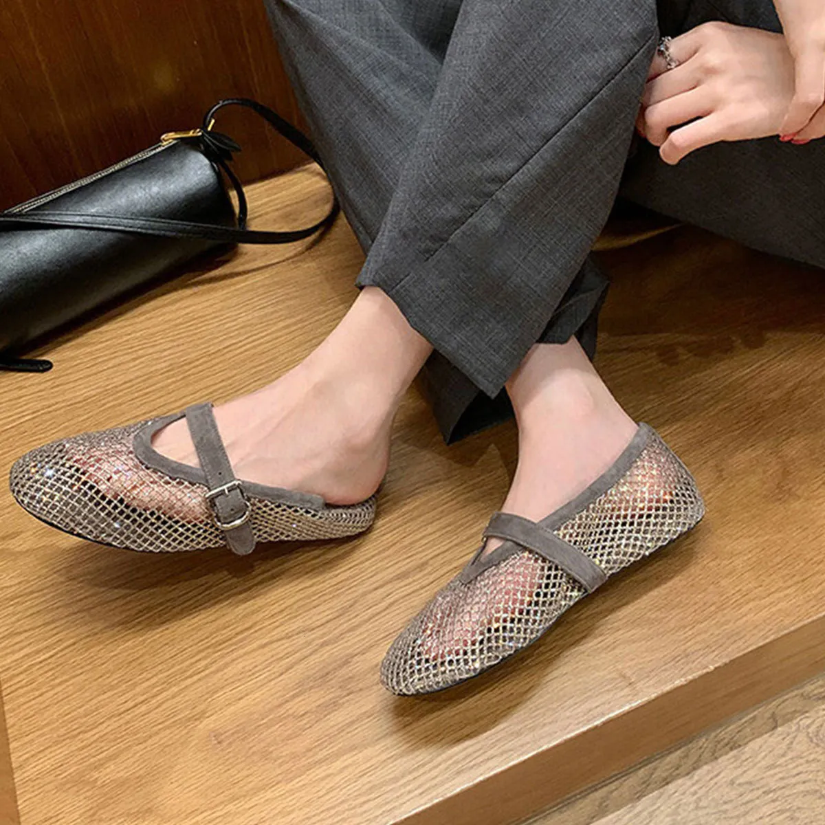 Women's Shiny Buckle Strap Gypsophila Ballet Shoes Height-Increasing Breathable Sandals_voghion.com