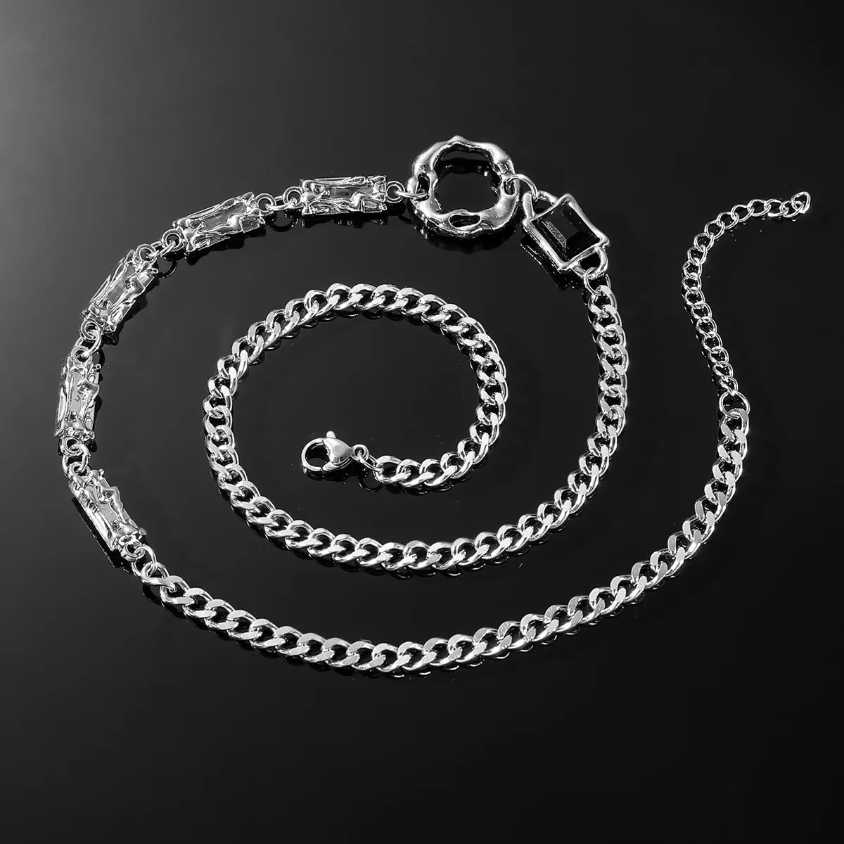 Irregularly Designed Black Titanium Steel Ring Spliced Unisex High End Necklace_voghion.com