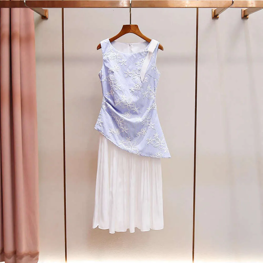 mesh patch dress RUE PLUS LIGHT BLUE MESH EMBROIDERED STRAWBERRY PATCH DRESS Women's SIZE 2X  New
