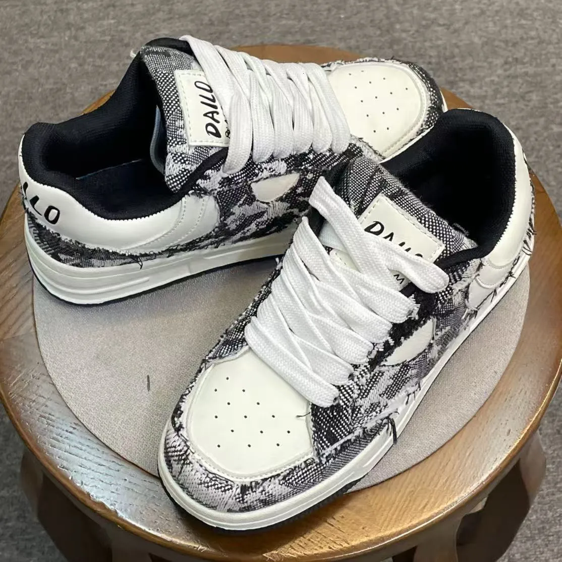New Designer Shoes Men Women Casual Pink Blue Platform Shoes Breathable Mens Womens Sneakers Trainers Skate_vogvips.com