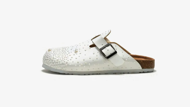 Elegant White Pearl Cork Clogs With Rhinestone Trim Beach Mules_voghion.com