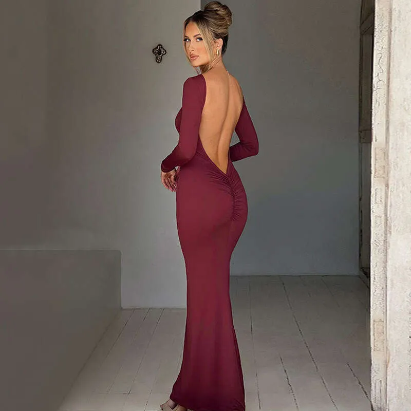 long sleeve backless bodycon dress MISSGUIDED Cut-Out Long Sleeves Backless Bodycon Mini DressMISSGUIDED