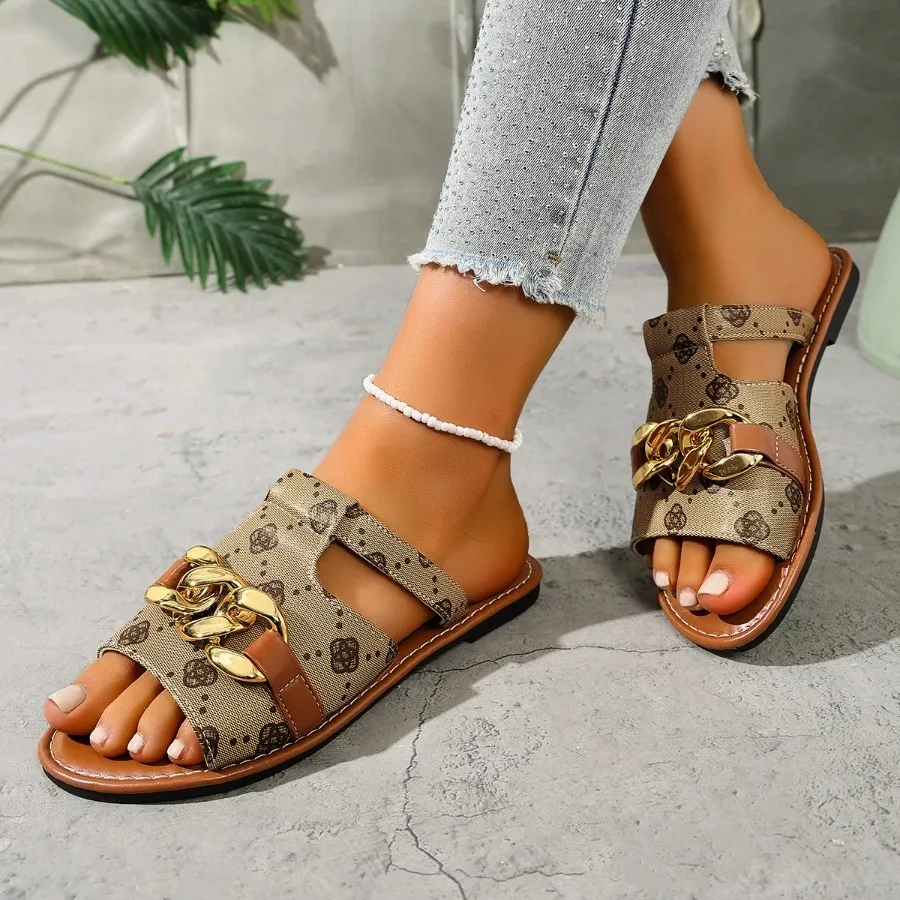 Luxury Flat Sandals For Women With Gold Chain And Retro Pattern_voghion.com
