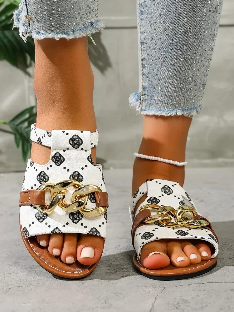 Luxury Flat Sandals For Women With Gold Chain And Retro Pattern_voghion.com