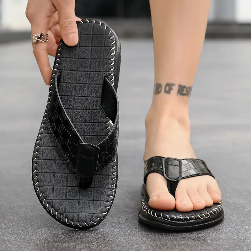 Men Plaid Embossed Leather Flip Flops Stitch Detail Non Thick Sole Casual Summer Beach Anti Slip Thong Slippers_voghion.com