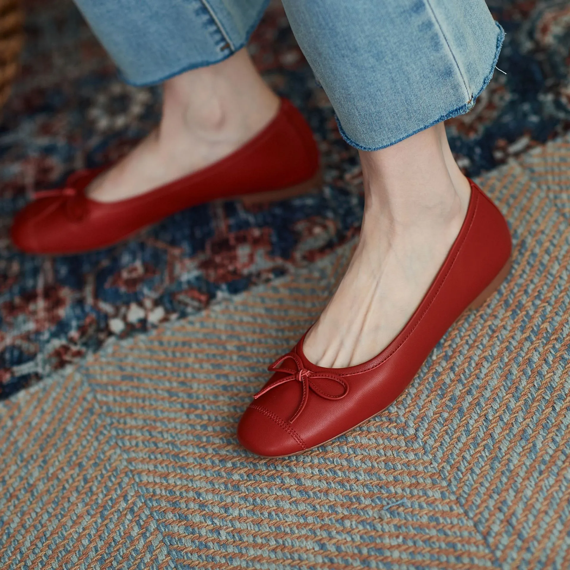Damen Ballerinas In Silber Metallic Mit Eckiger Kappe Und Sohle_voghion.com