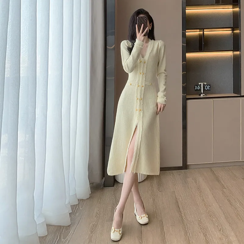 long sleeve black satin dress Iris Long Sleeve Satin Maxi Dress / Black | MESHKI