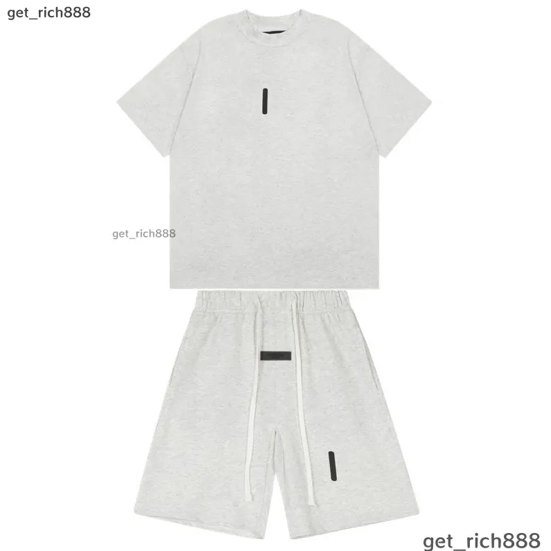 Hot Sale Essential Shorts Designer Men Tracksuits Fashion Men Set Classic TShirt Shorts Mens Short Sleeve T Shirts_viptrois.com