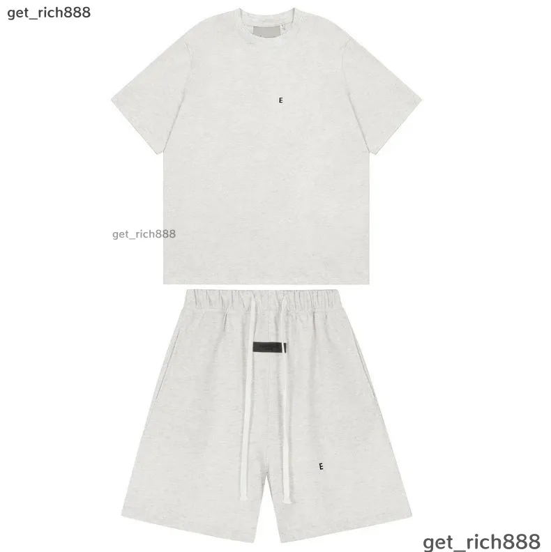 Hot Sale Essential Shorts Designer Men Tracksuits Fashion Men Set Classic TShirt Shorts Mens Short Sleeve T Shirts_viptrois.com