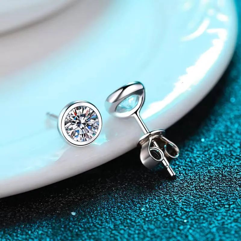 OAHLAN Fine Jewelry 1CT Round Cut Moissanite S925 Sterling Silver Stud Earrings For Women Wedding Engagement_voghion.com