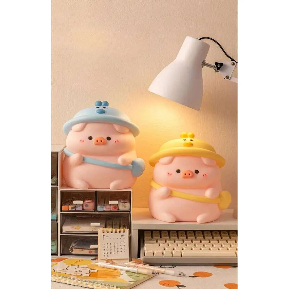 Creative animal-shaped piggy bank with adhesive anti-drop function ...