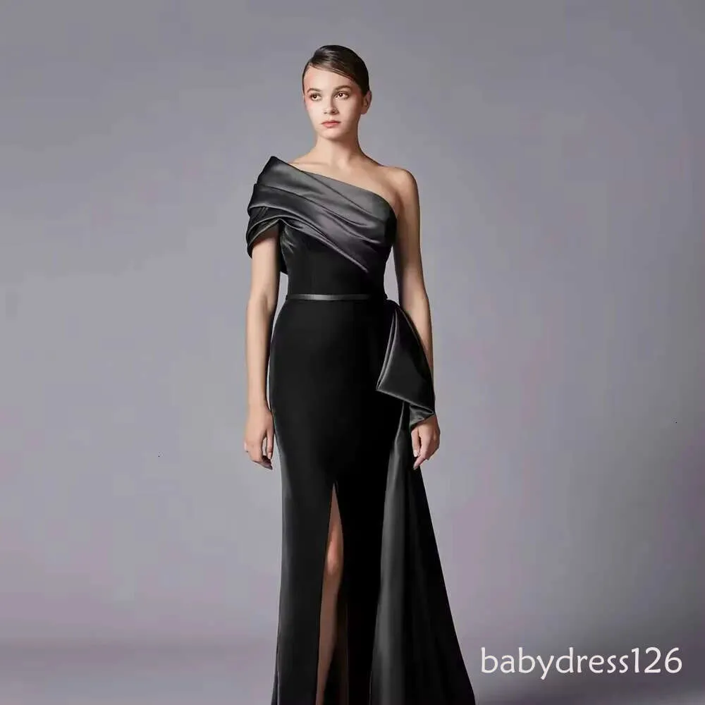 neiman marcus homecoming dresses Short Sequin Homecoming Dress with Embroidered Flowers Black/Berry / 0