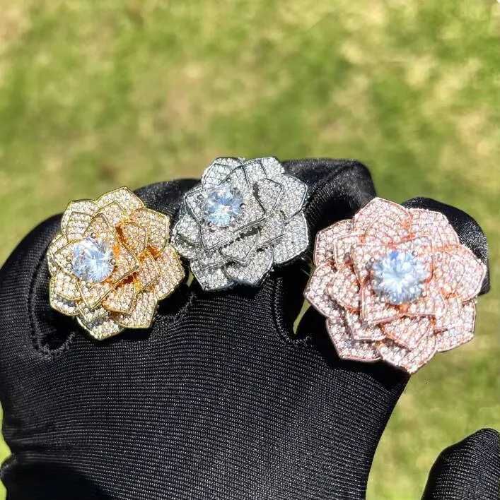 DE Shiny Hiphop Dazzling Iced Fashion Brass Silver Rose Gold Jewelry Striking Moissanite Big Flower Ring_voghion.com