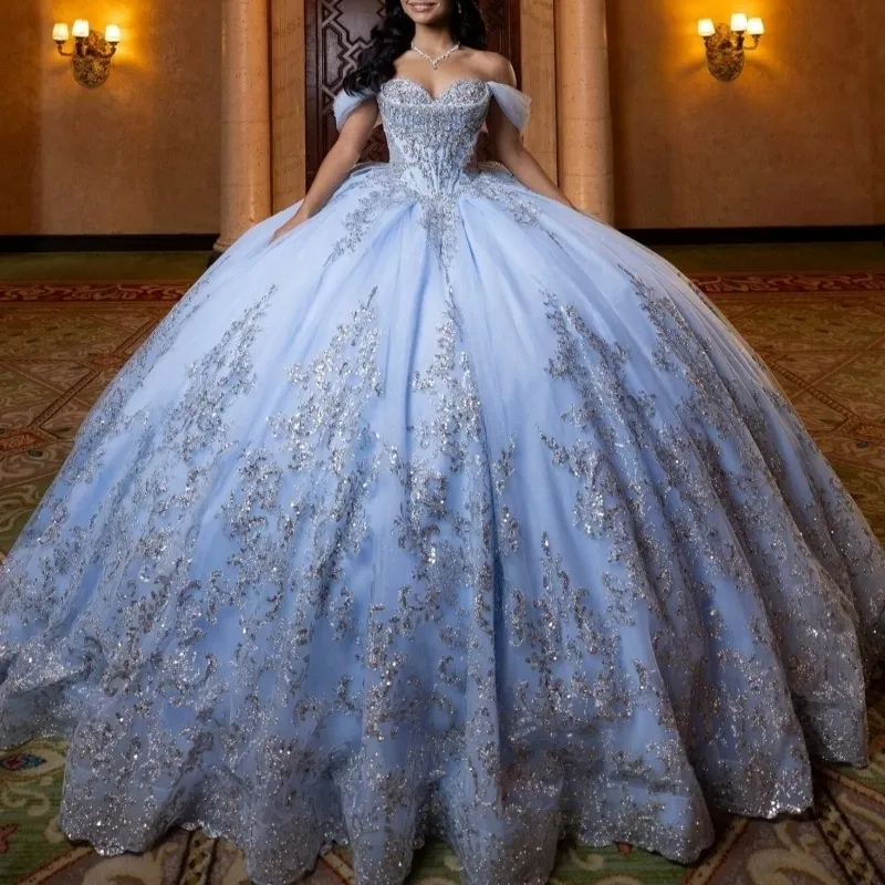 15 dresses blue and white Light Quinceanera Dress Ball Gown Lace Appliqué Beading Bow Sweep Train from Dhgate Quinceanera Size:7 ½ E