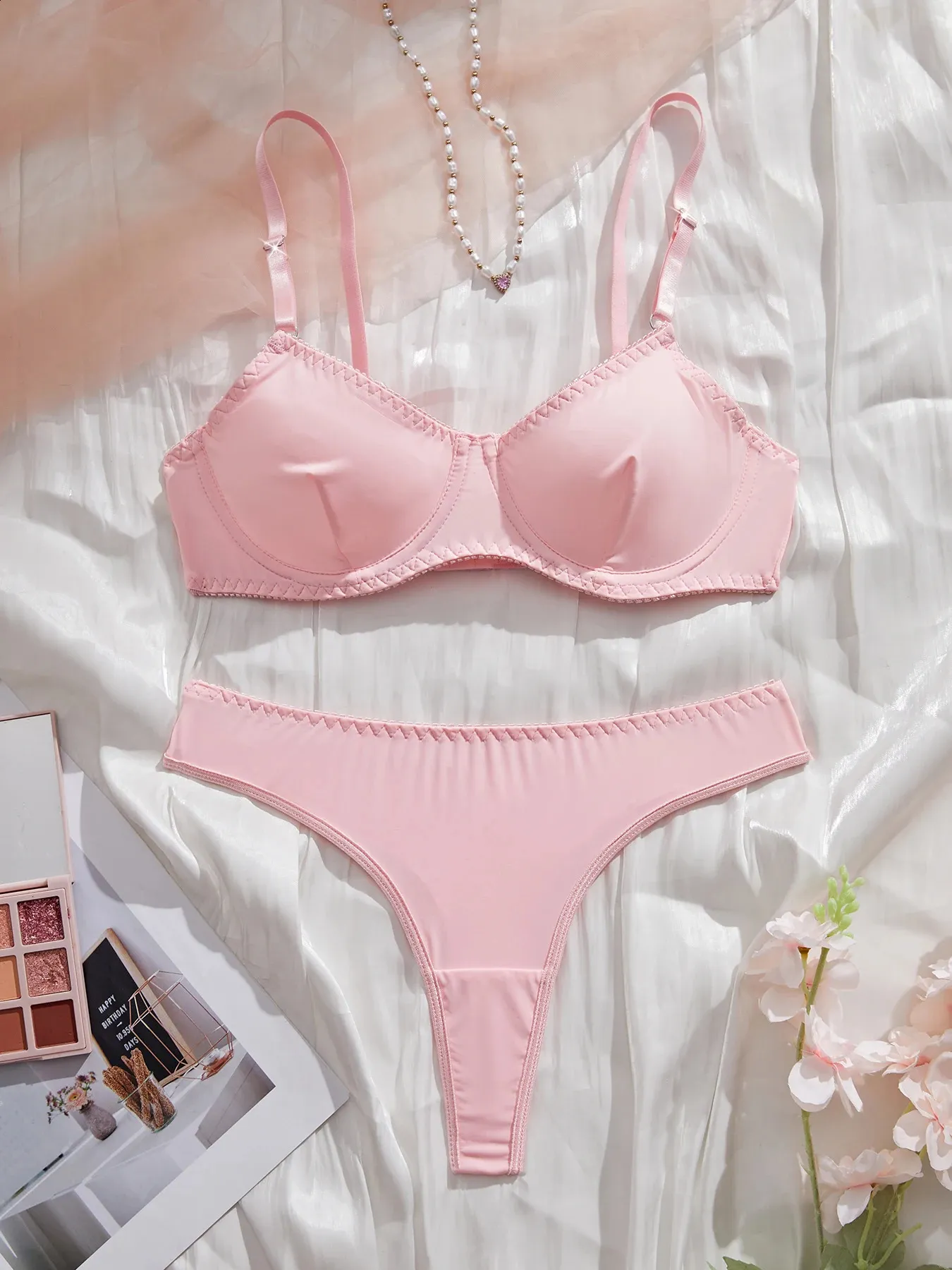 sexy bequeme unterwäsche Elegant Love Tangaslip Bequeme Dessous, Sexy Unterwäsche, Atmungsaktive  Panties (1-St) Unterhosen, Lingerie für Damen, Niedrige Taille Stretchy  Tanga main image 1