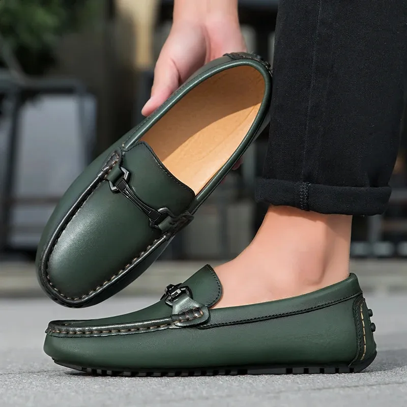 Men\'s shoes large size casual leather shoes low top Men main image 3