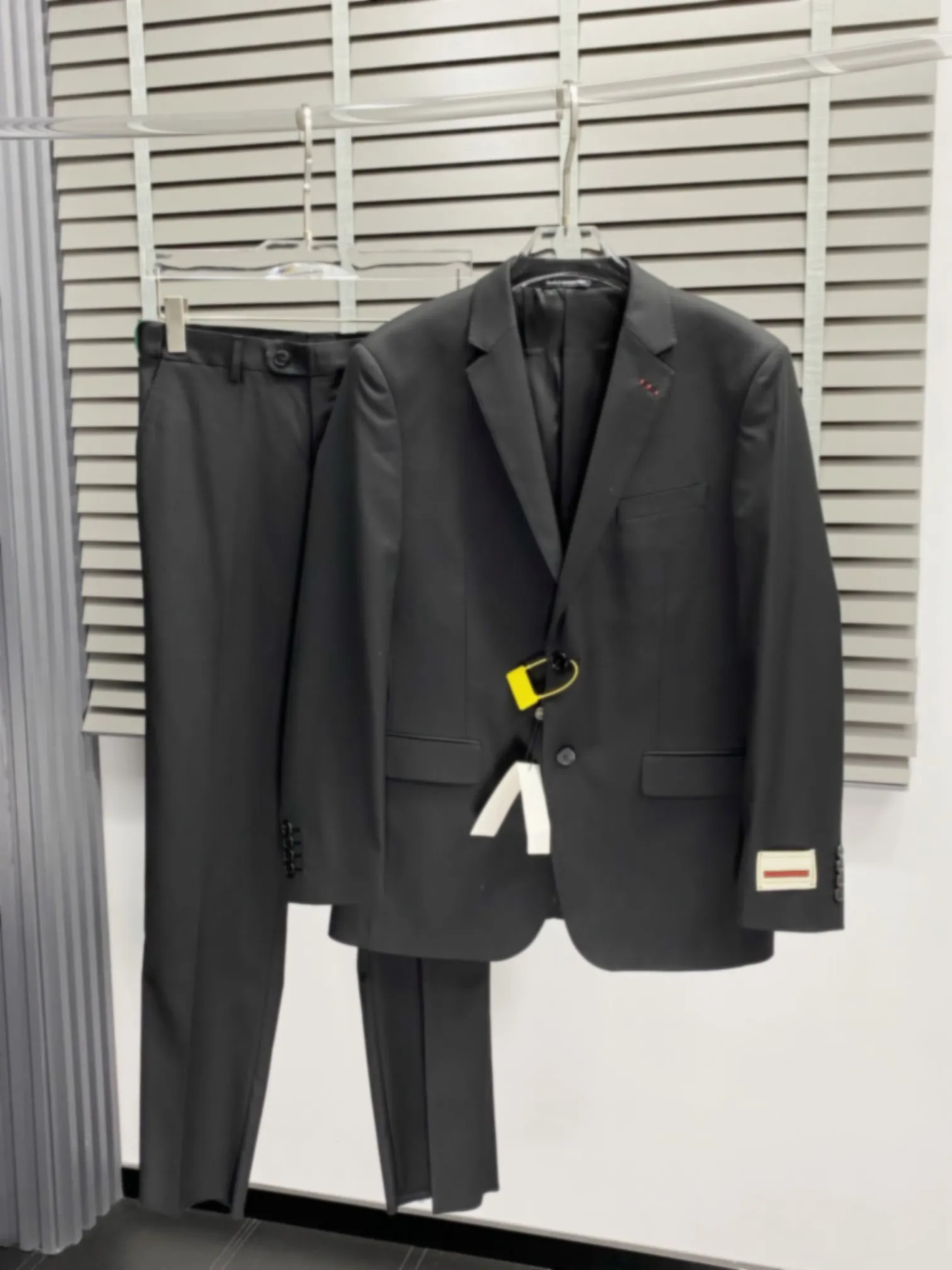 Gu Two Piece Mens Business Suit Designer Spring... From  display picture 1