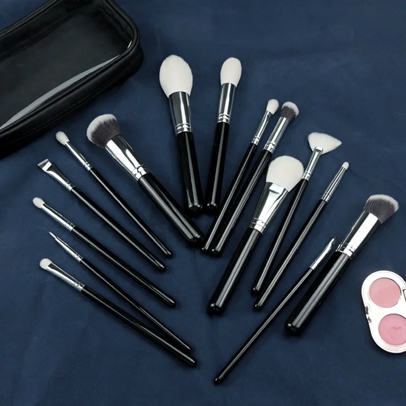 Luxury Professional Makeup Brush Kit – Ergonomic Wool‑Fiber Set Y260327 – 50% OFF