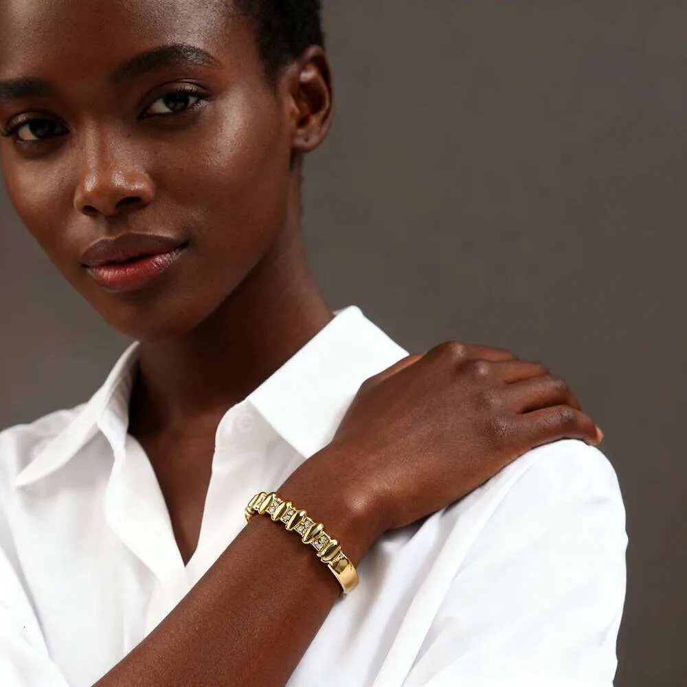 Women's Stainless Steel Geometric Zircon Cuff Bangle Bracelet_voghion.com