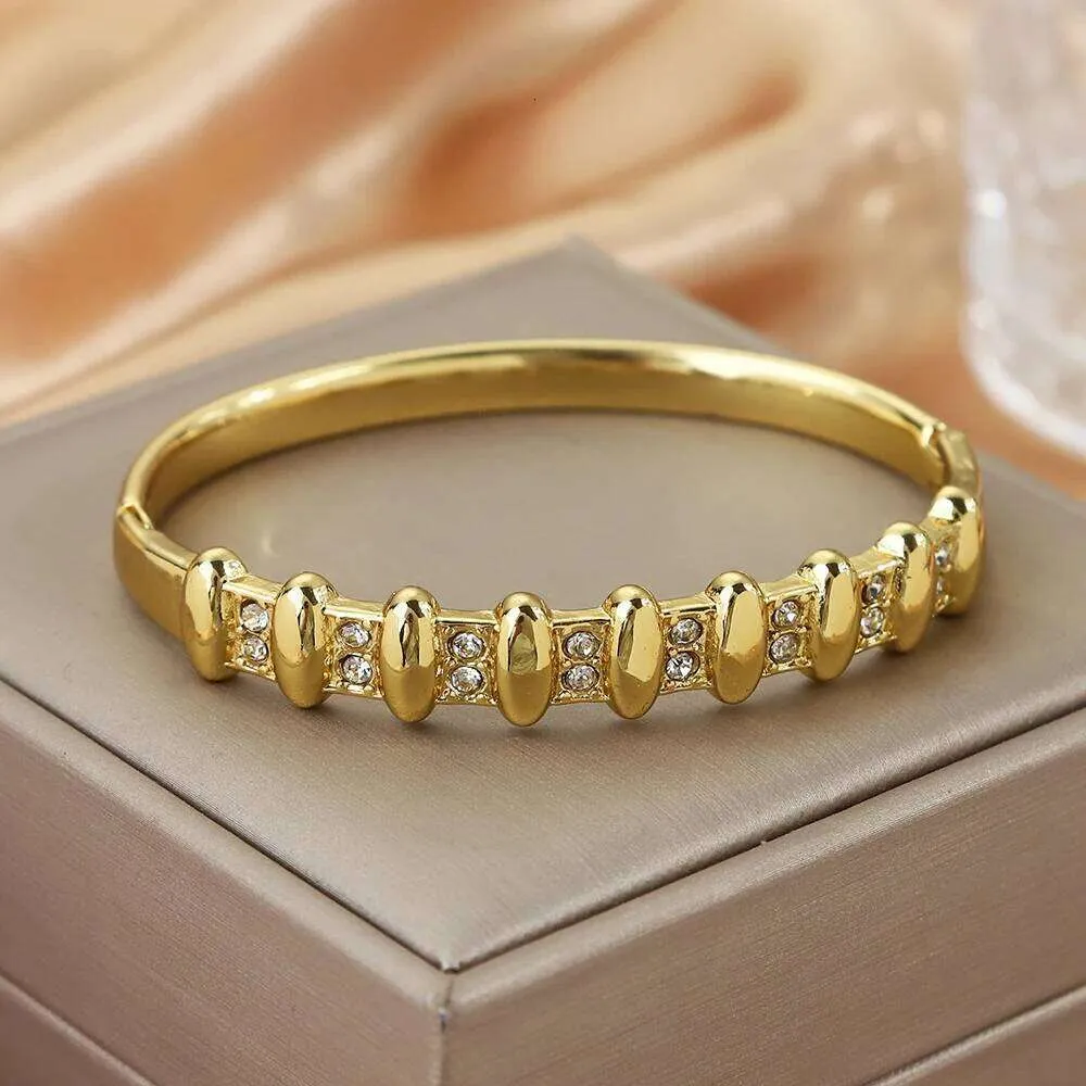 Women's Stainless Steel Geometric Zircon Cuff Bangle Bracelet_voghion.com