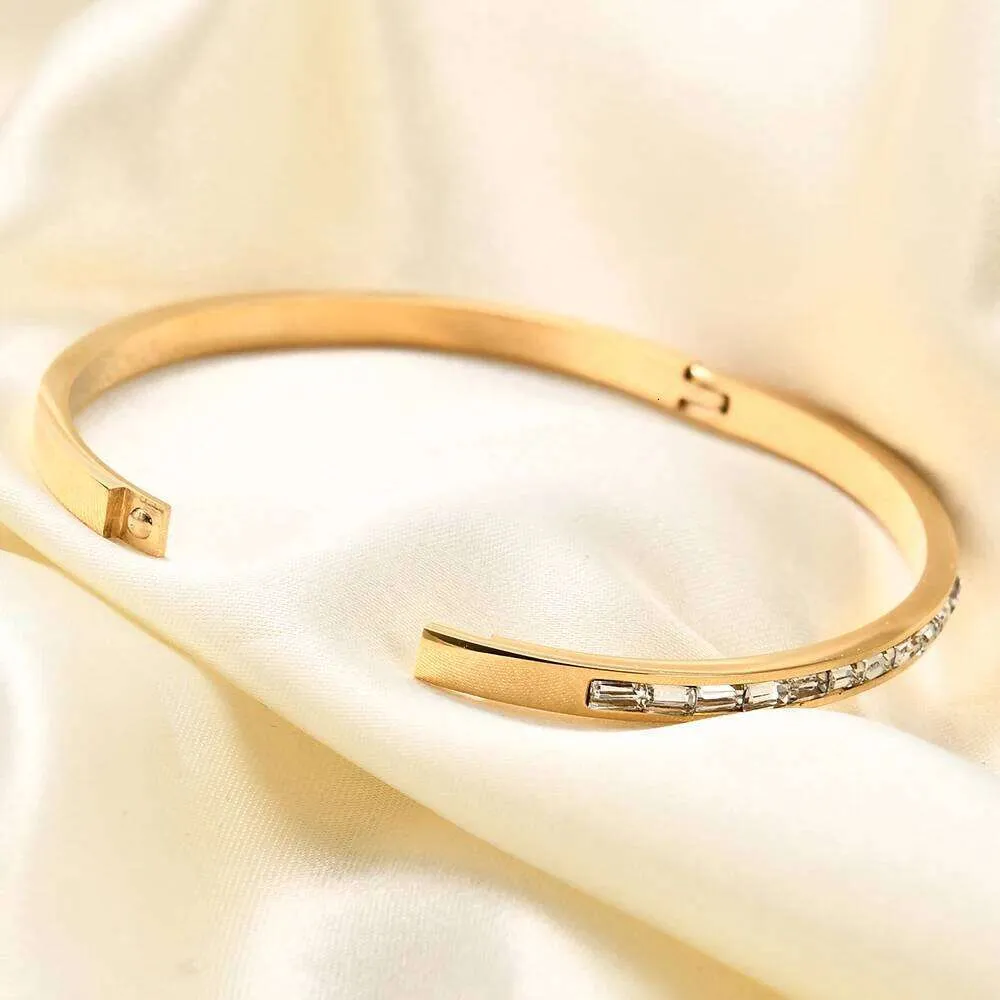 Minimalist Open Stainless Steel Bangle With Zircon For Women_voghion.com