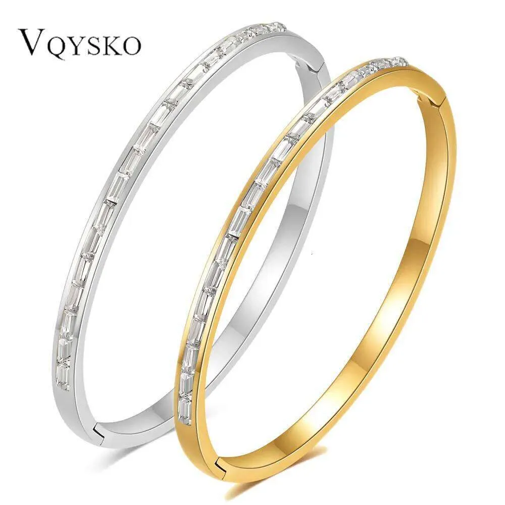 Minimalist Open Stainless Steel Bangle With Zircon For Women_voghion.com