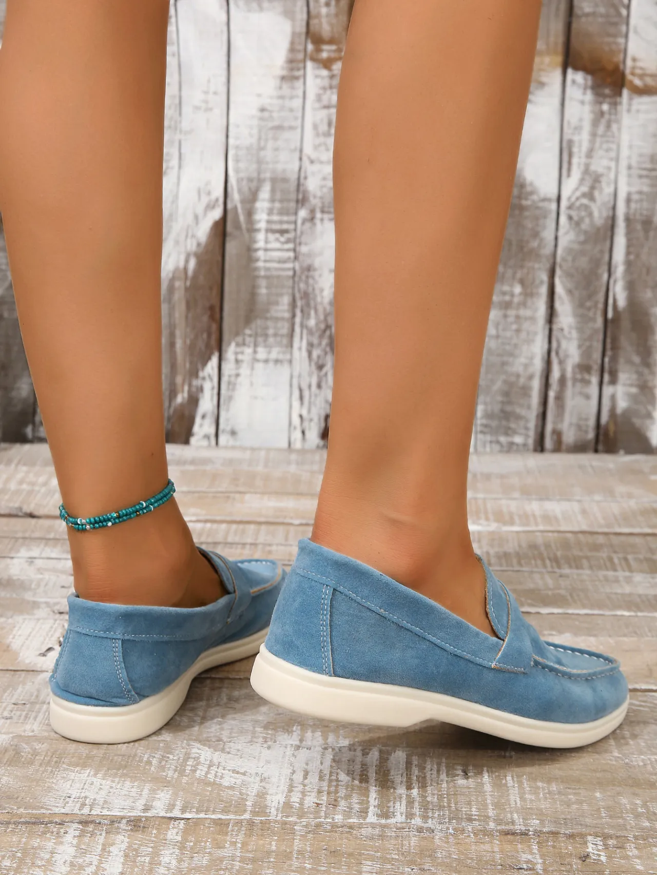 Women's Khaki Suede Pointed Toe Loafers Comfortable Flat Shoes_voghion.com