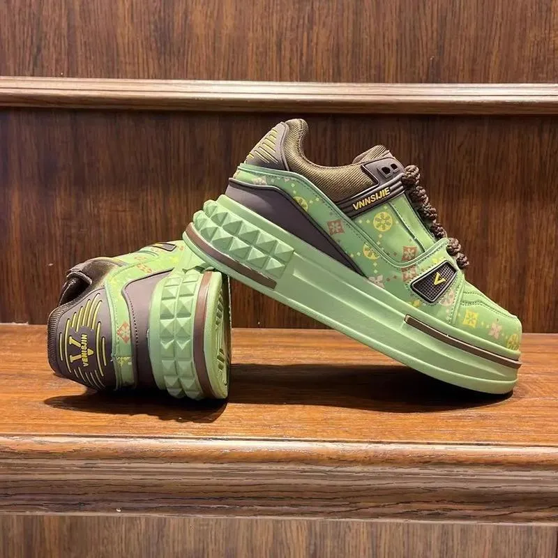 Sneakers bianche uomo con plateau lacci scarpe antiscivolo_voghion.com
