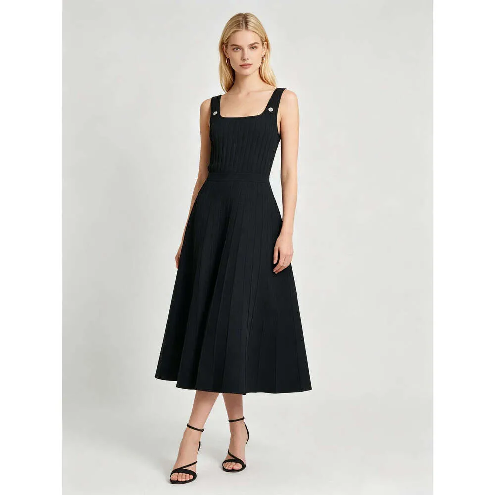 maxi crochet dress Rowan Halter Multi, M / Yellow Kira Taffeta A Line 2=handle1=5 Drawer Dresser=richmond-ridged-chest-of-5-drawers-matte-black Dry clean only Size:12-24 months