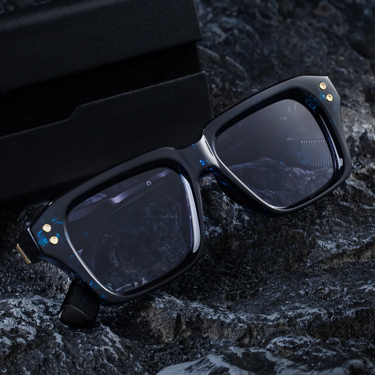 Mens Square Designer Best Mens Sunglasses 2022 With... From  display picture 1