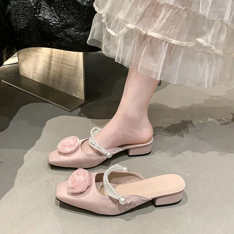 Sandali eleganti con perle e punta quadrata tacco medio_voghion.com