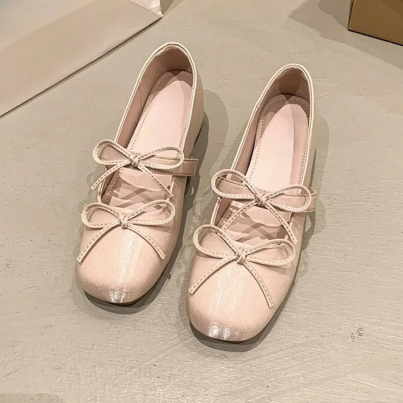 Mary Jane Low Heel Autumn Square Toe Shallow Mouth Bow One Soft Sole Anti Slip Wear Resistant Single Shoes 260602_voghion.com