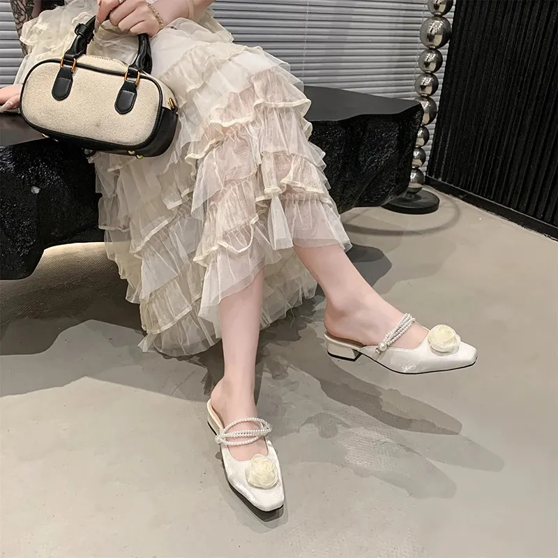 Sandali eleganti con perle e punta quadrata tacco medio_voghion.com