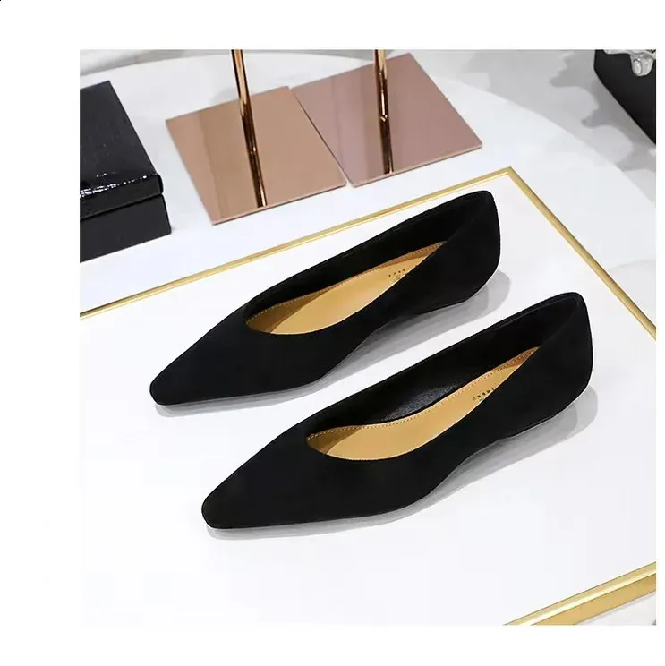 Elegante Braune Pumps Mit Niedrigem Absatz Für Das Büro_voghion.com