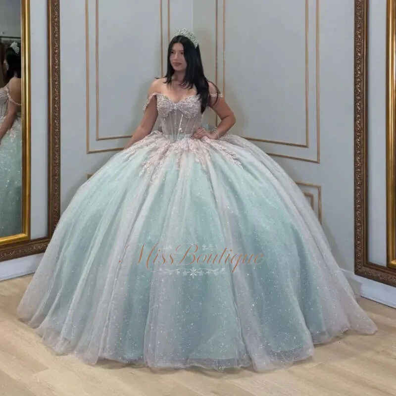 Aqua Blue Shiny Princess Off The Shoulder Sweet 16 Dress Quinceanera Dresses Applique Lace Beads Tull Corset Party Birthday Vestidos 15 De Anos Q69