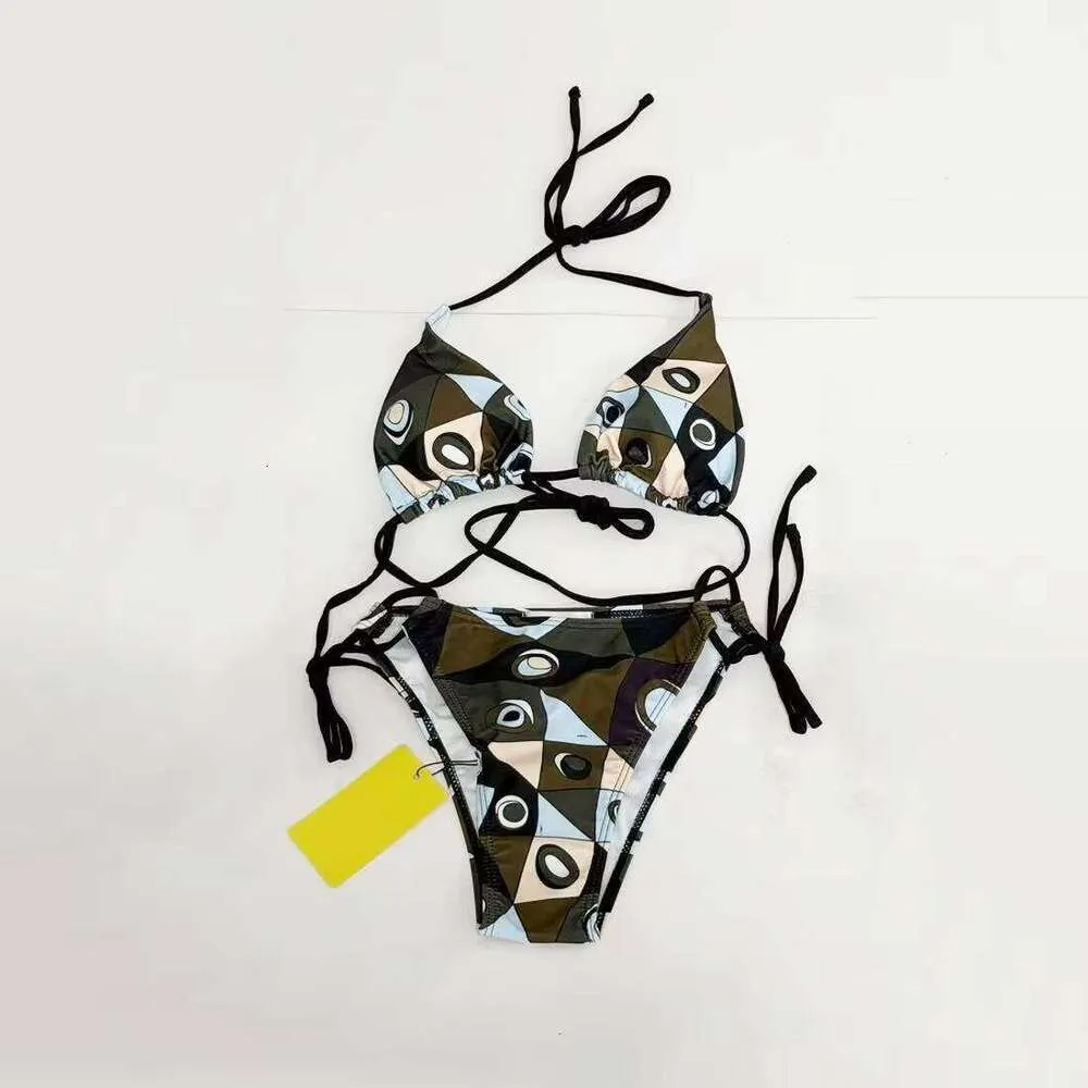 Designer Geometric Thong Swimsuit Set With Classic From