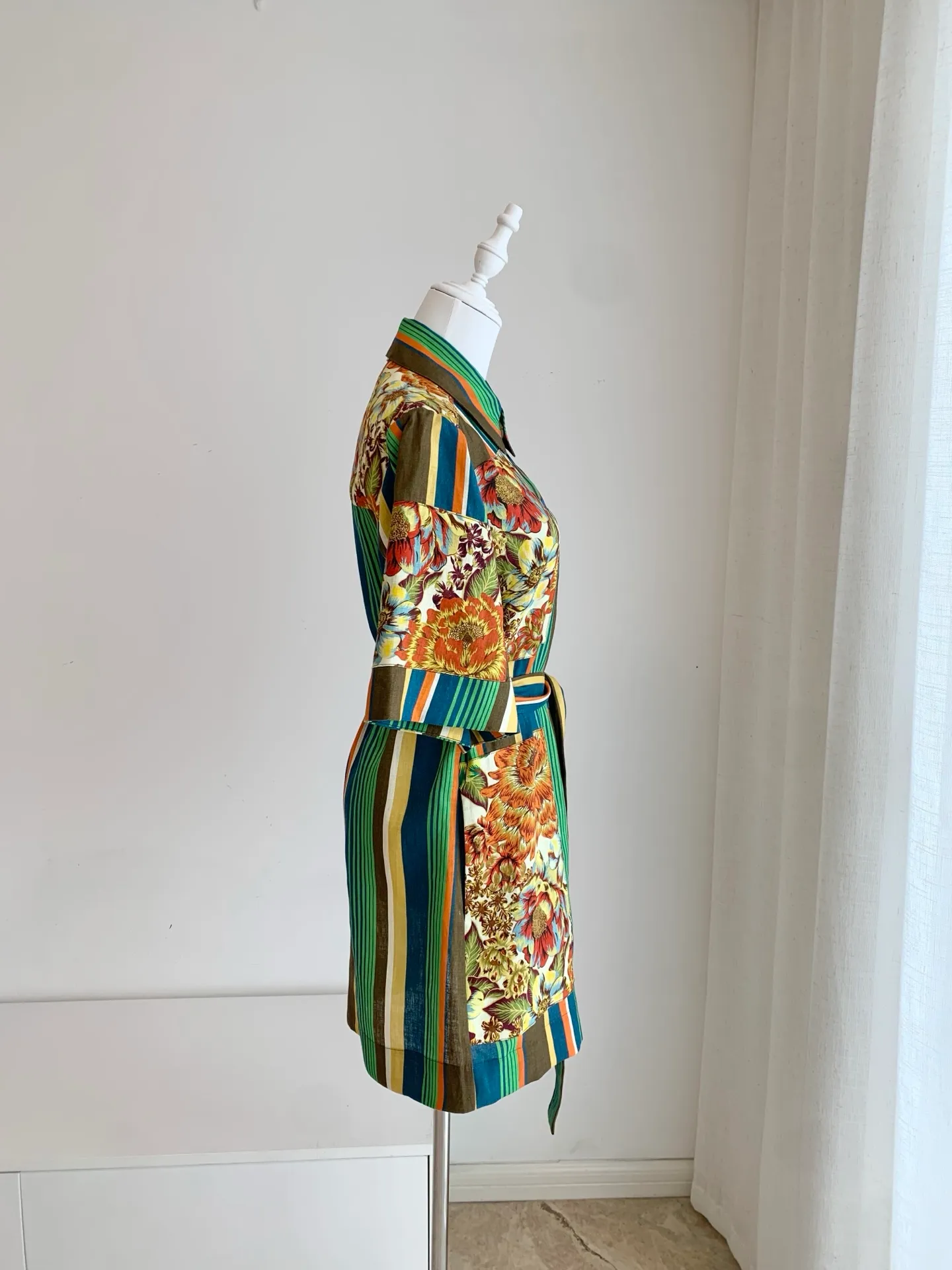australian designer dress For Pre-Fall '26, Australian designer Rachel Gilbert looks to the ocean for inspiration Glistening embellishment, fluid silhouettes, and a beachy color palette make for a head-turning evening lineup. Discover the collection