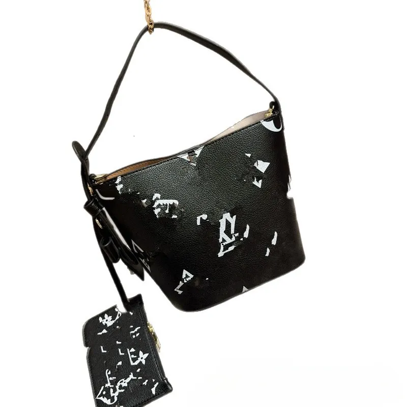 Versatile PU Leather Leather Bucket Crossbody Bag For From
