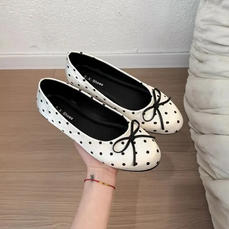 Bulk French Style Polka Dot Petite Slip On Flats For A From