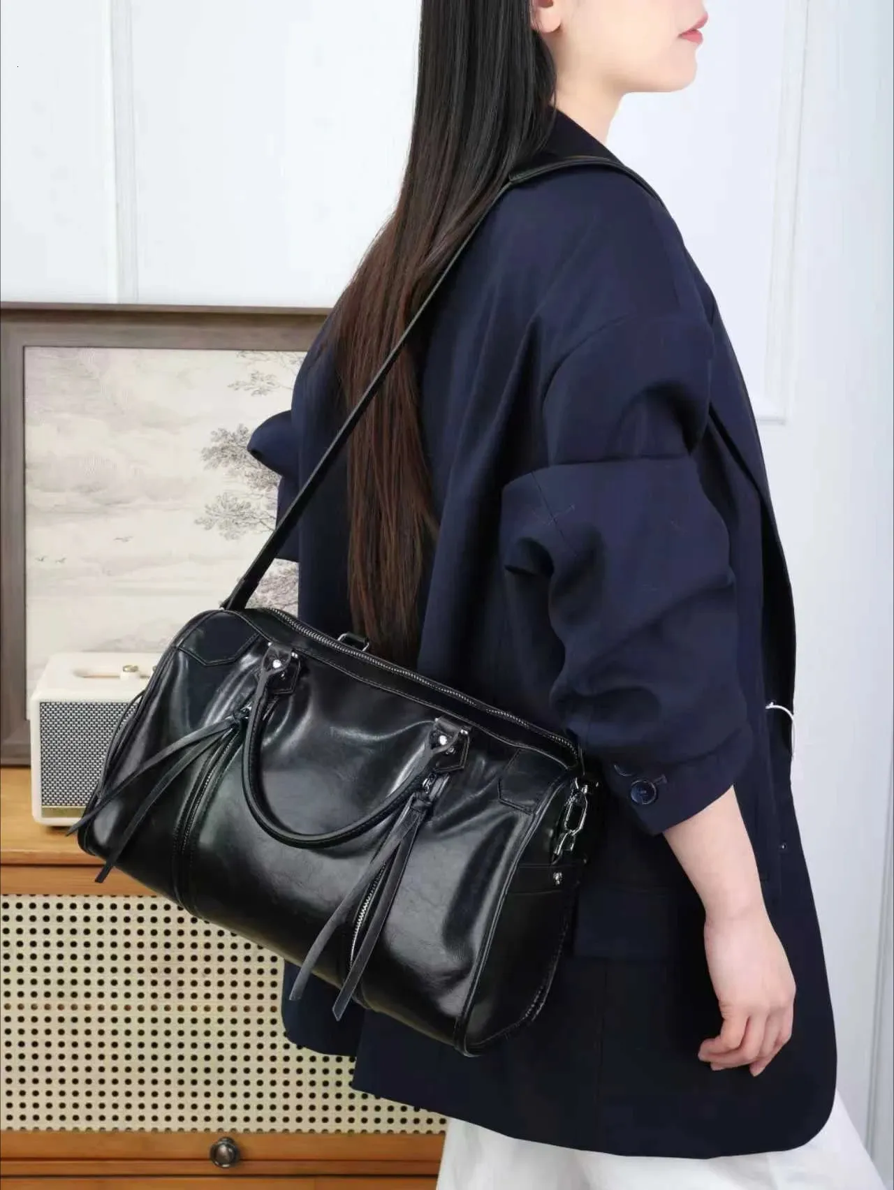 2026 Style Fashion ZV Womens Boston Bag Stud Handle From