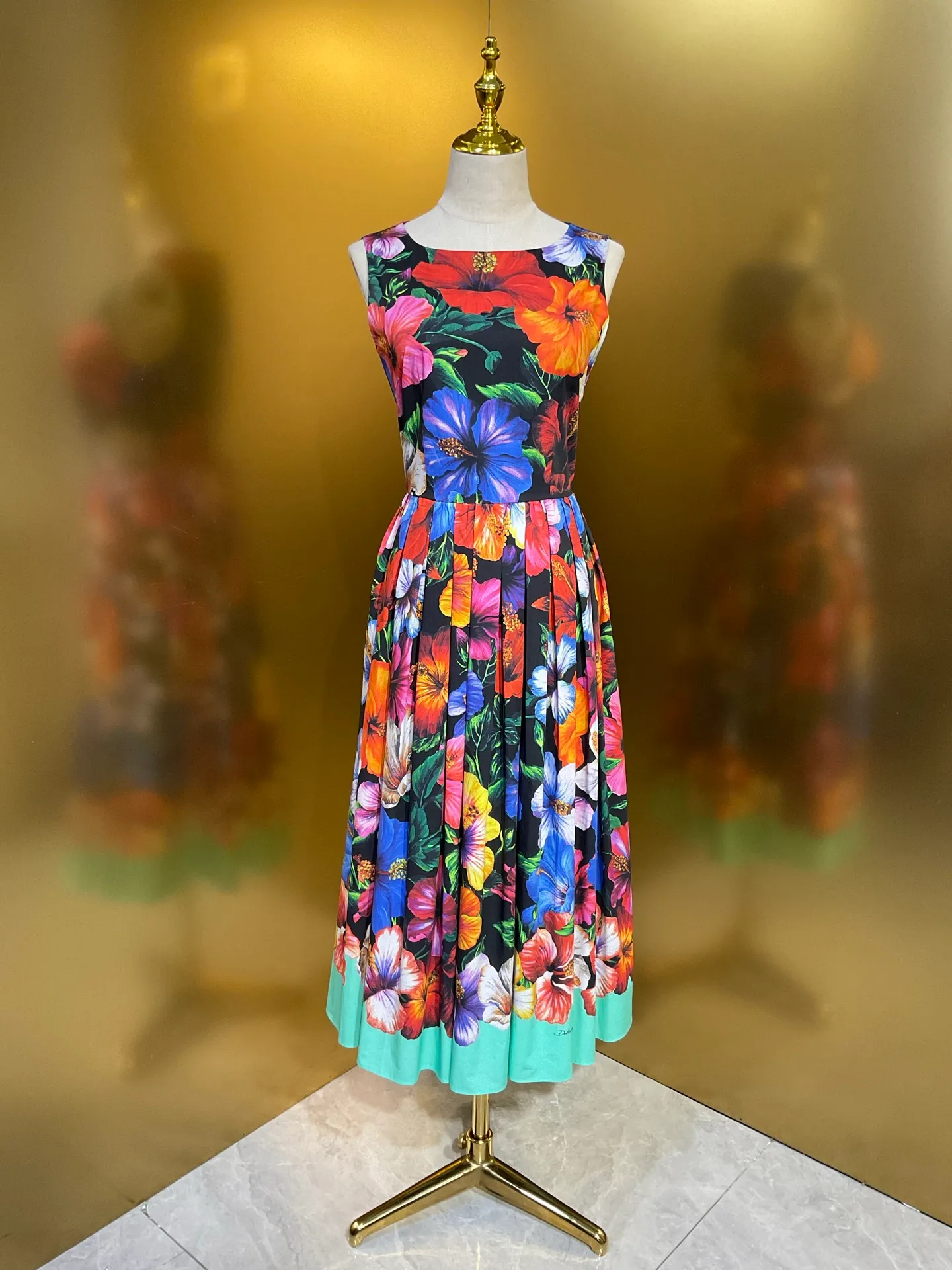 black and orange floral dress Haptics Long Sleeve Fit Flare Midi L Size:0 (US 4-6) Embrace effortless sophistication with regpriceclothing Lavender Checkered Mesh Mini