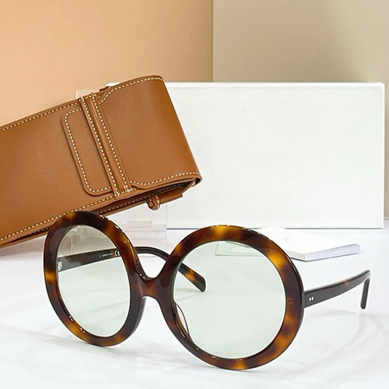 Classic Tortoiseshell Round Women\'s Sunglasses - Brown Tortoise Retro Round Sunglasses – Unique Vintage main image 3